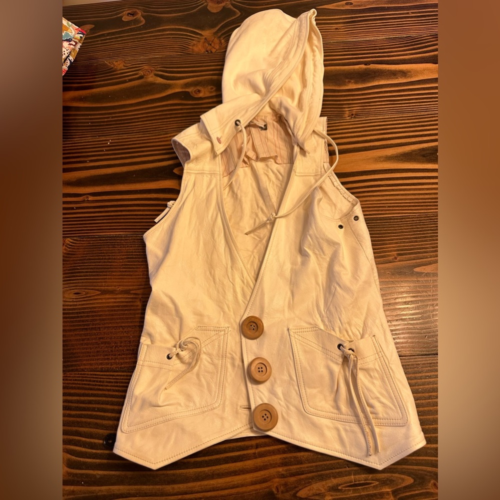 Mike and Chris 100% leather medium vest with detachable hood